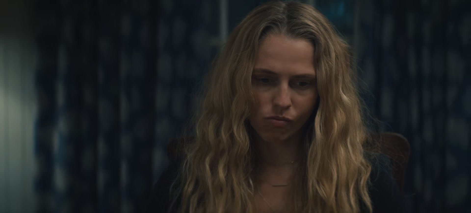 adoringteresap_thelastanniversary_1x04_caps_0944.jpg