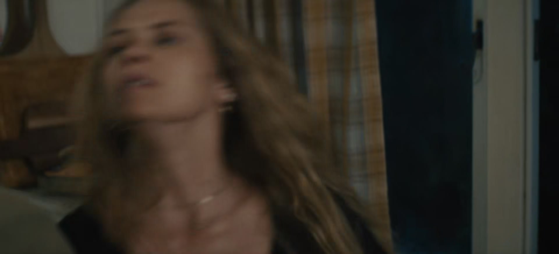 adoringteresap_thelastanniversary_1x04_caps_0991.jpg