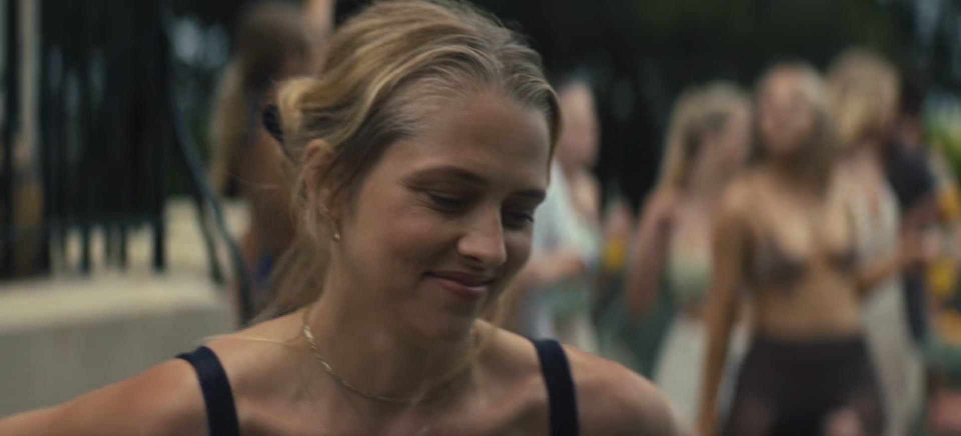 adoringteresap_thelastanniversary_1x04_caps_1490.jpg