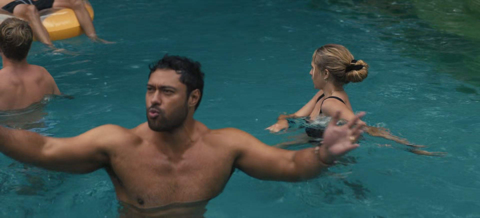 adoringteresap_thelastanniversary_1x04_caps_1532.jpg