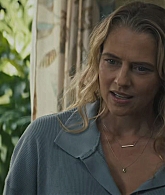 adoringteresap_thelastanniversary_1x04_caps_0354.jpg