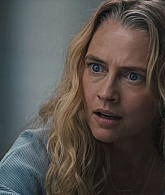adoringteresap_thelastanniversary_1x04_caps_0408.jpg