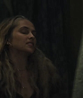 adoringteresap_thelastanniversary_1x04_caps_0728.jpg