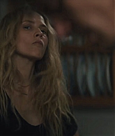 adoringteresap_thelastanniversary_1x04_caps_1080.jpg