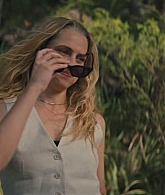 adoringteresap_thelastanniversary_1x04_caps_1328.jpg
