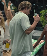 adoringteresap_thelastanniversary_1x04_caps_1356.jpg