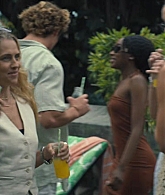 adoringteresap_thelastanniversary_1x04_caps_1357.jpg