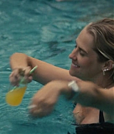 adoringteresap_thelastanniversary_1x04_caps_1539.jpg