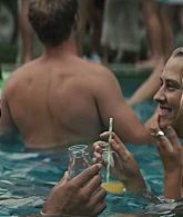 adoringteresap_thelastanniversary_1x05_caps_0006.jpg