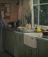 adoringteresap_thelastanniversary_1x05_caps_0069.jpg