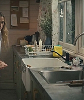 adoringteresap_thelastanniversary_1x05_caps_0081.jpg