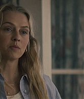 adoringteresap_thelastanniversary_1x05_caps_0096.jpg