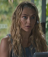 adoringteresap_thelastanniversary_1x05_caps_0139.jpg