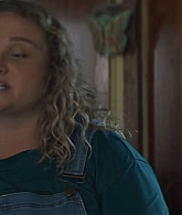 adoringteresap_thelastanniversary_1x05_caps_0251.jpg