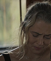 adoringteresap_thelastanniversary_1x05_caps_0266.jpg