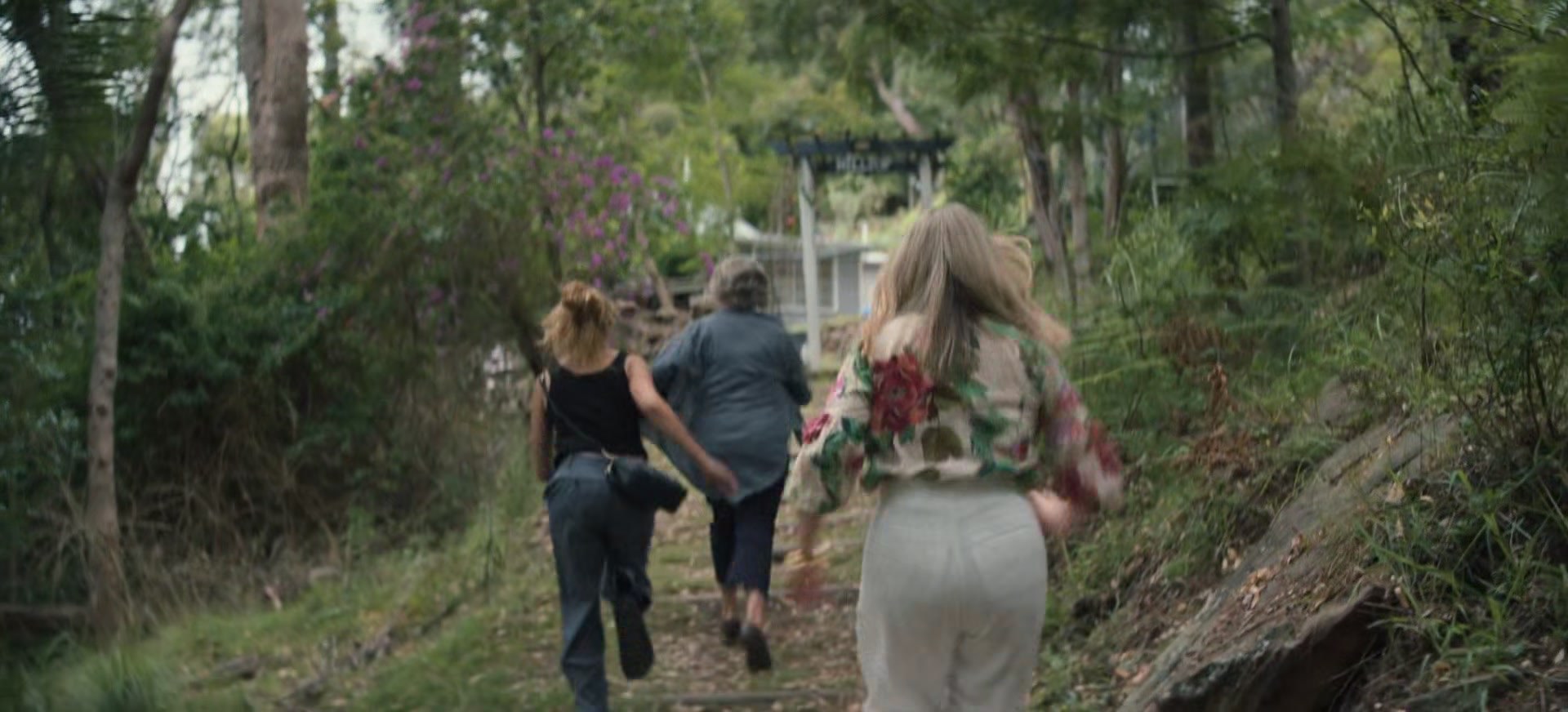 adoringteresap_thelastanniversary_1x06_caps_0070.jpg adoringteresap_thelastanniversary_1x06_caps_0070.jpg