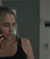 adoringteresap_thelastanniversary_1x06_caps_0001.jpg