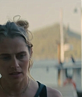 adoringteresap_thelastanniversary_1x06_caps_0039.jpg