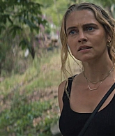 adoringteresap_thelastanniversary_1x06_caps_0062.jpg