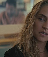 adoringteresap_thelastanniversary_1x06_caps_0321.jpg